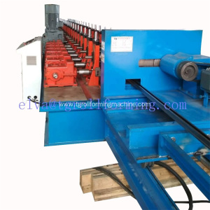 Underground integrated pipe corridor rack machine